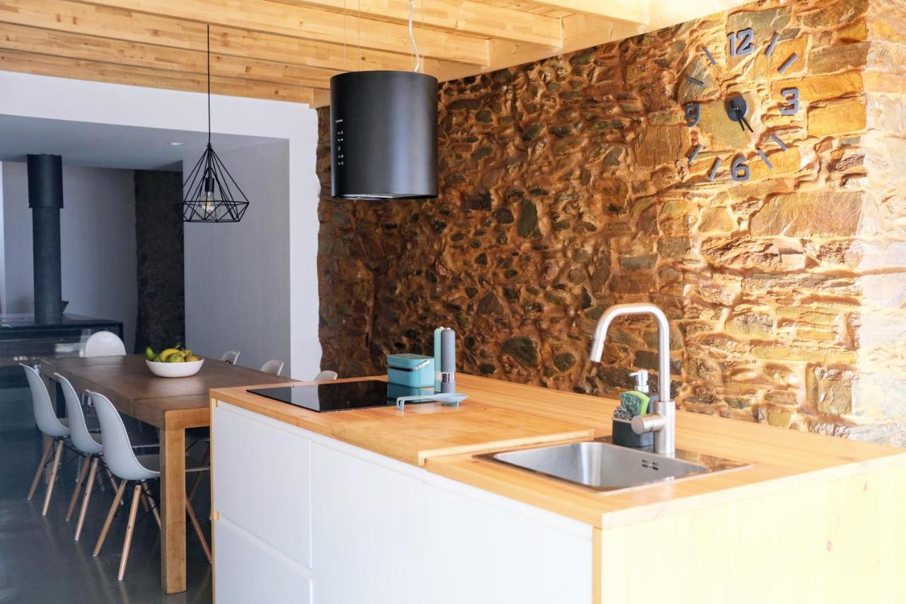 Cha de Alvares Casa Da Ribeira Guesthouse מראה חיצוני תמונה